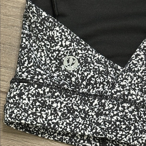 Lululemon All Sport Splatter Reflective Sports Bra Black White Size 10 - Picture 3 of 7